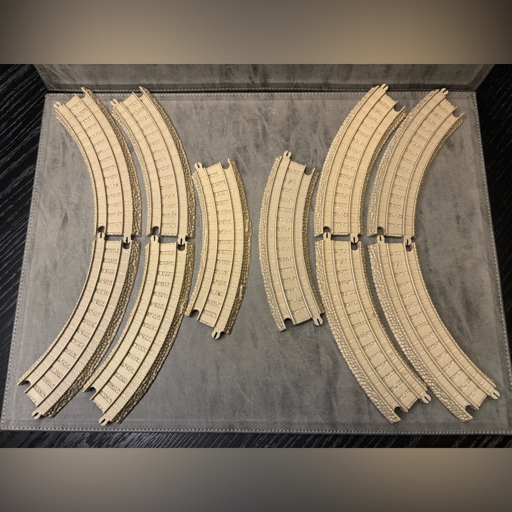 Thomas & Friends Ten Curved (6.5 inches) plastic tracks - Third set